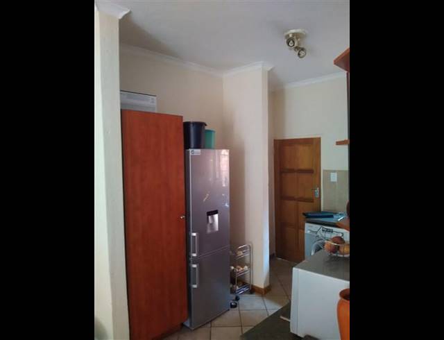 2 BEDROOM PROPERTY TO RENT IN VORNA VALLEY